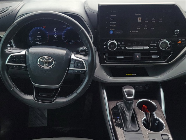 2023 Toyota Highlander Limited - 11