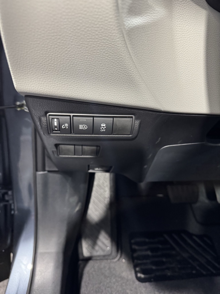 Thumbnail: 2026 Toyota Corolla Cross - 32