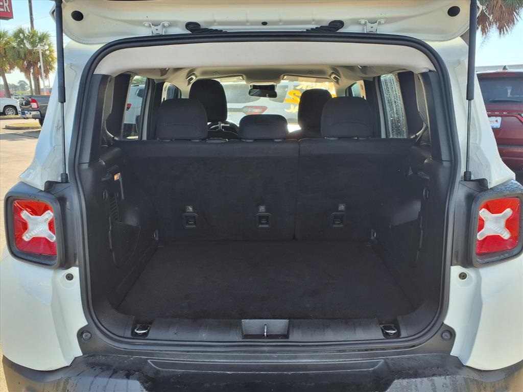 2022 Jeep Renegade Latitude White at Victoria Chrysler Dodge Jeep Ram