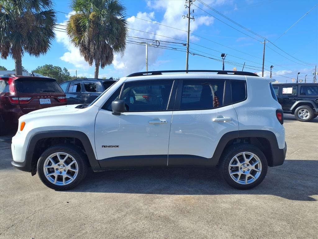 2022 Jeep Renegade Latitude White at Victoria Chrysler Dodge Jeep Ram
