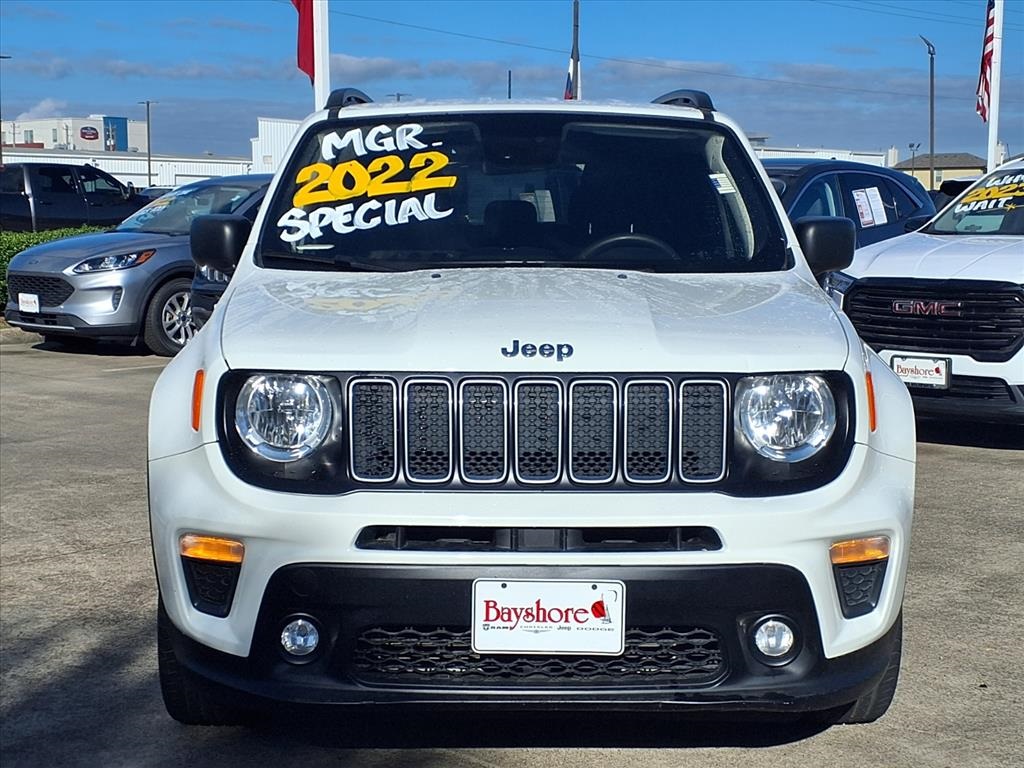 2022 Jeep Renegade Latitude White at Victoria Chrysler Dodge Jeep Ram