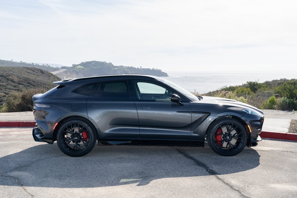 Aston Martin 2026 DBX 707