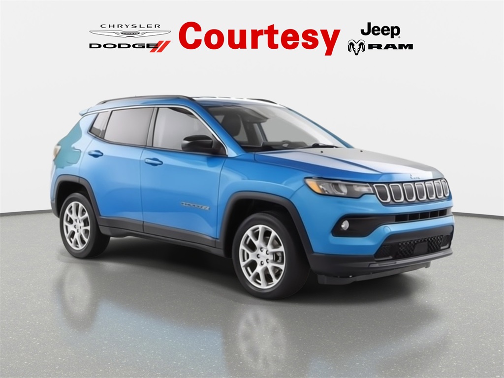 2022 Jeep Compass Latitude Lux 4WD