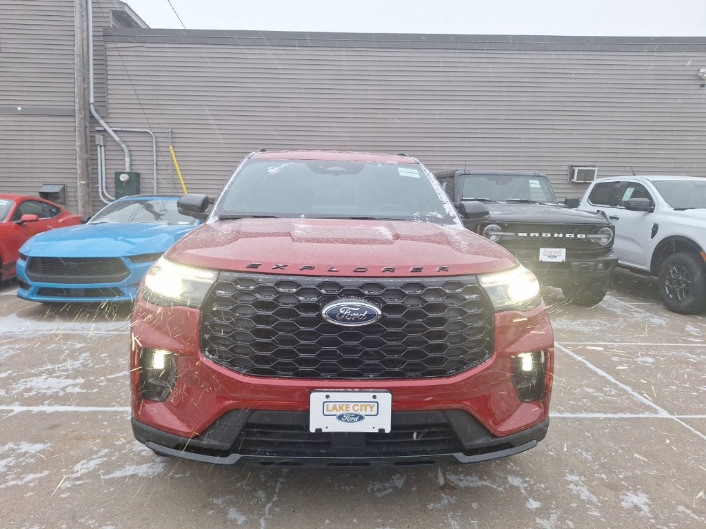 2026 Ford Explorer ST-Line AWD
