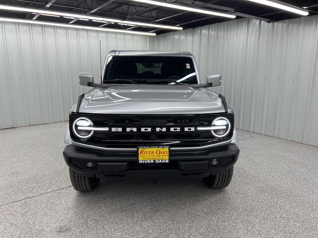2024 Ford Bronco Outer Banks Silver at South Houston Nissan