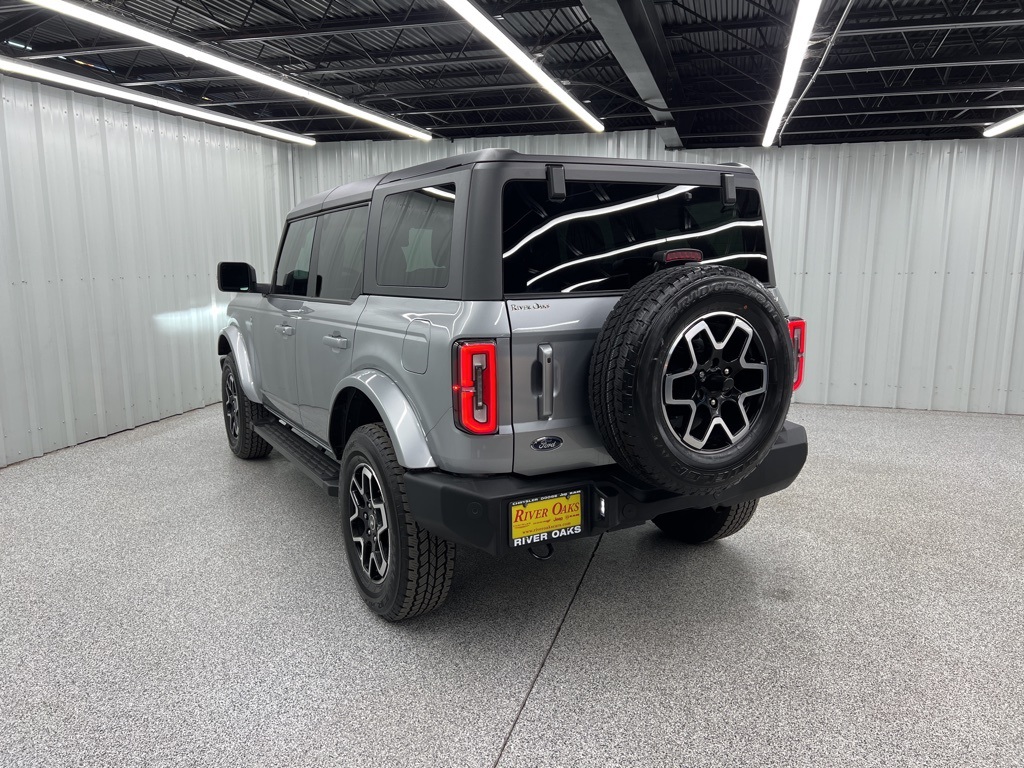2024 Ford Bronco Outer Banks Silver at South Houston Nissan