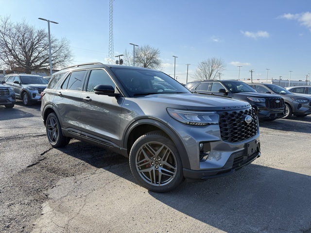 New 2025 Ford Explorer ST-Line in Highland, IN 1FMUK8KH8SGA18510