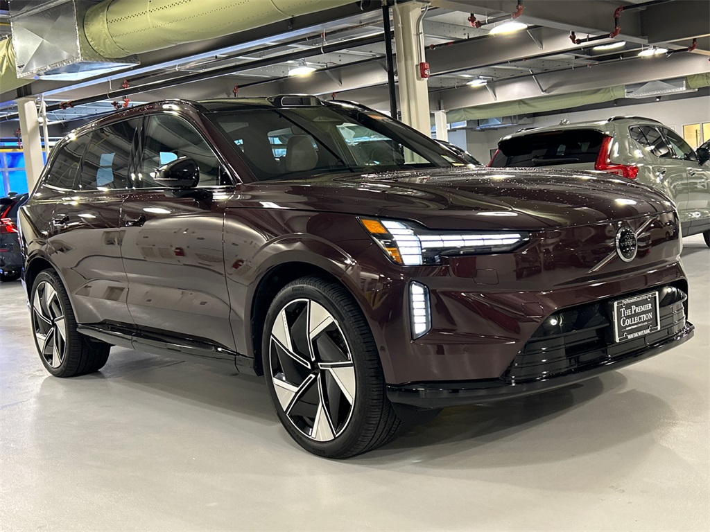 2025 Volvo EX90 Twin Performance Ultra 6-Passenger eAWD