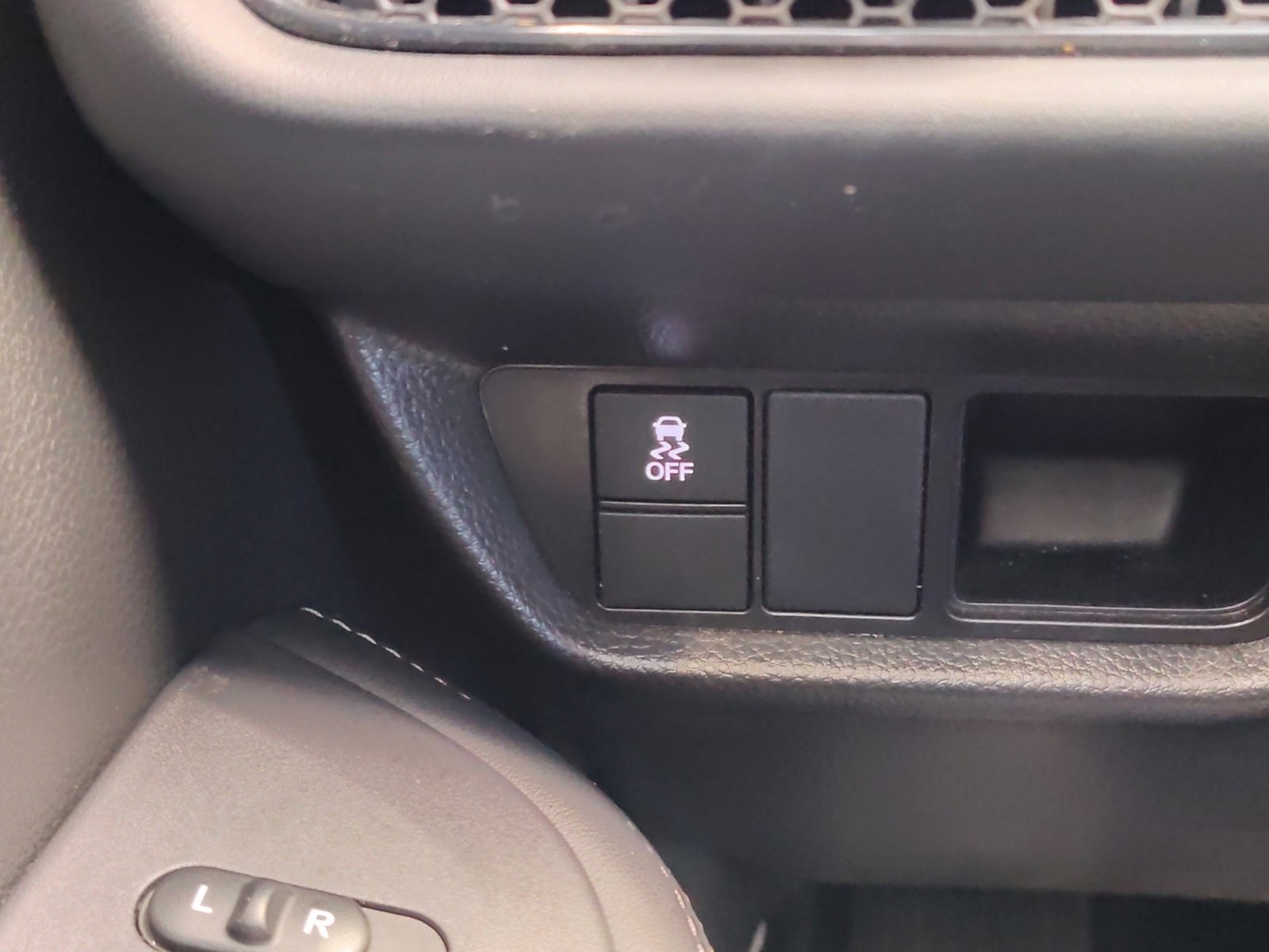 Used Car 2025 Honda Hr-v  Ex-l For Sale Under $30,000 In San Antonio, Texas