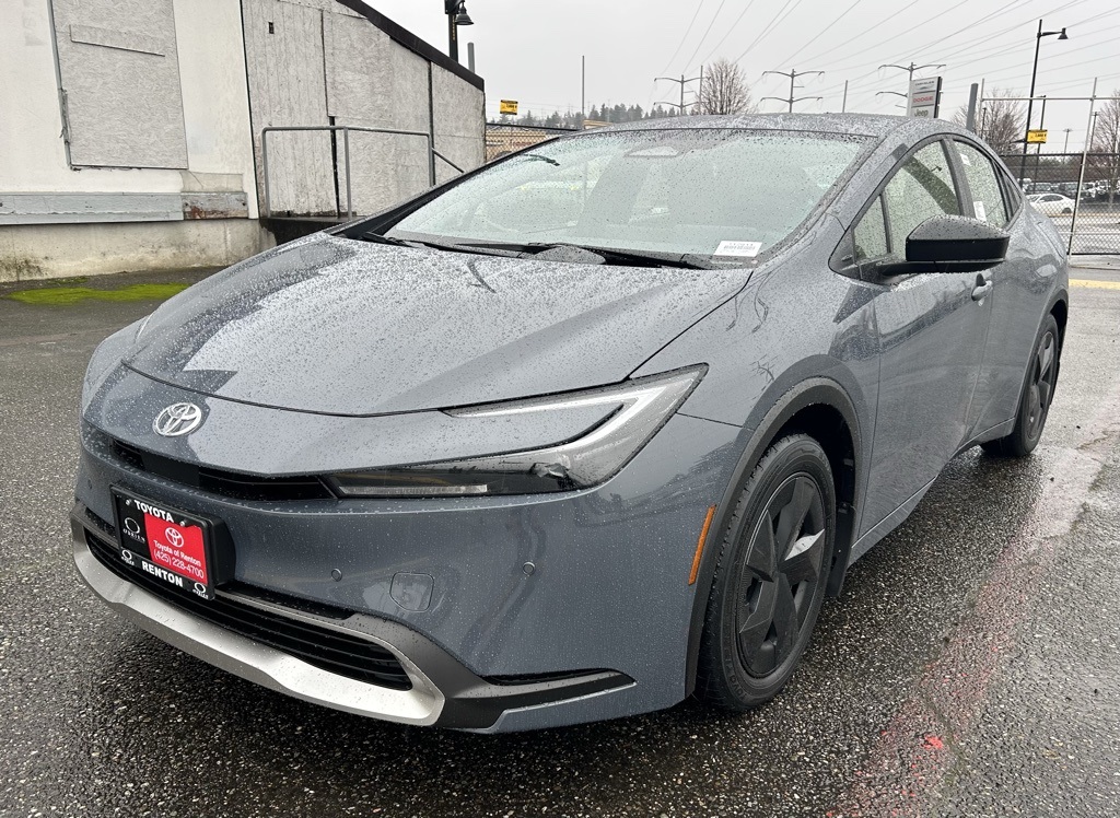 2026 Toyota Prius Plug-In Hybrid SE FWD