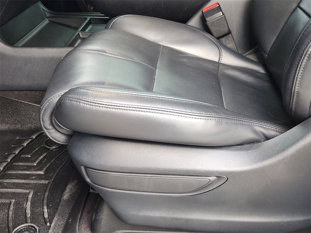 2023 Lincoln Navigator Reserve White at Bayway Cadillac Southwest