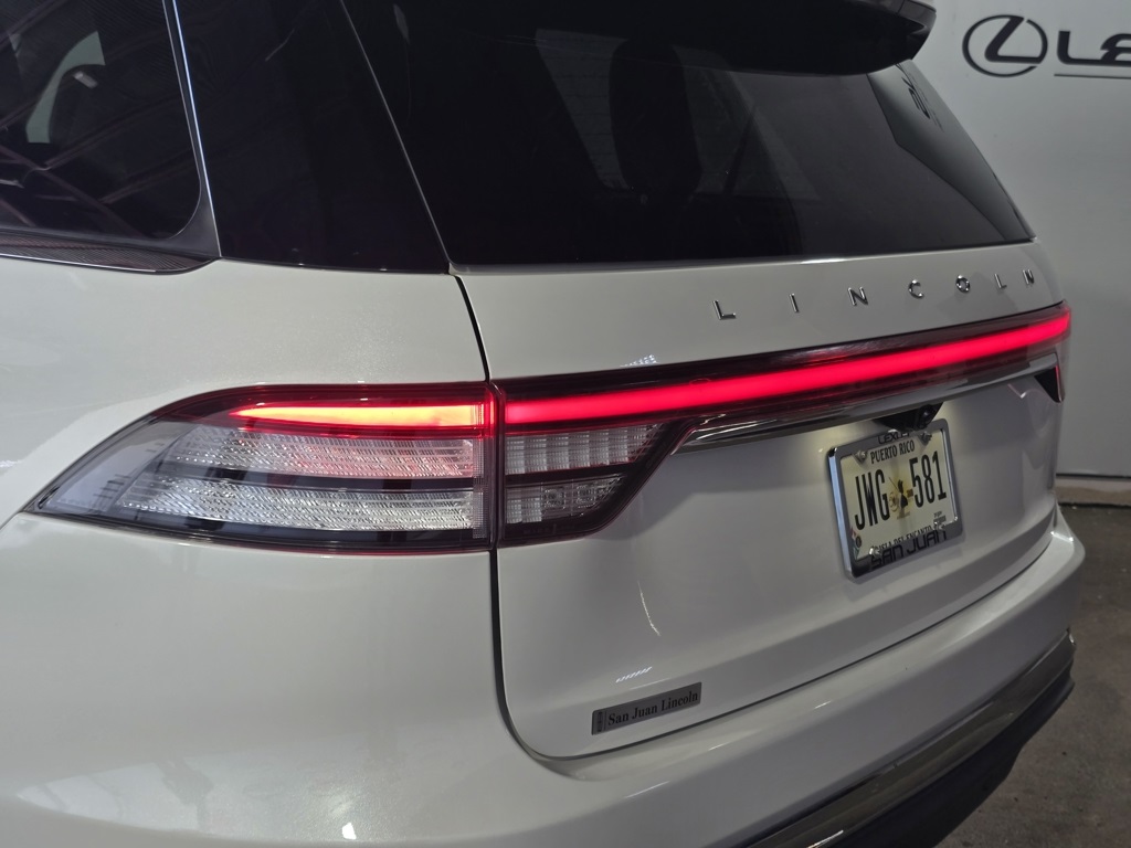 Thumbnail: 2022 Lincoln Aviator - 10