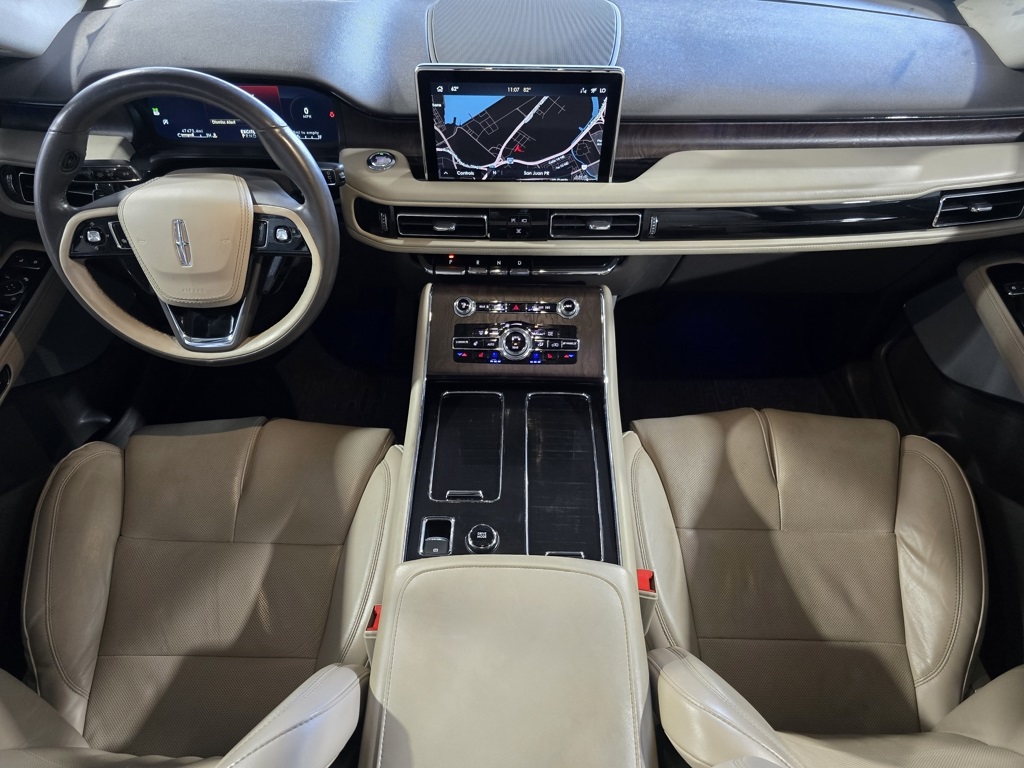 Thumbnail: 2022 Lincoln Aviator - 30