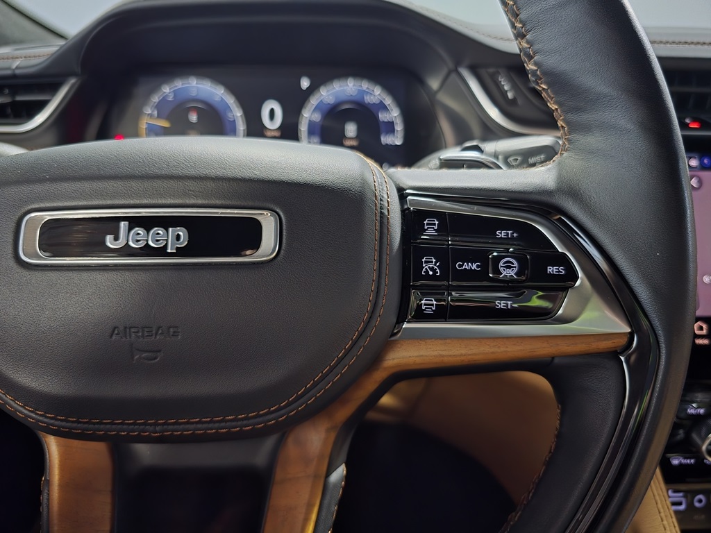 Thumbnail: 2021 Jeep Grand Cherokee L - 17