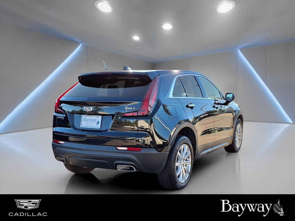 2022 Cadillac XT4 Luxury Black at Mac Haik CDJR North Houston
