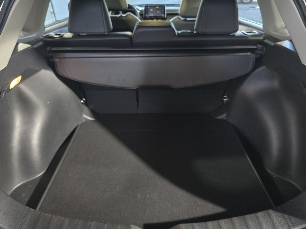 Thumbnail: 2022 Toyota Corolla Cross - 29