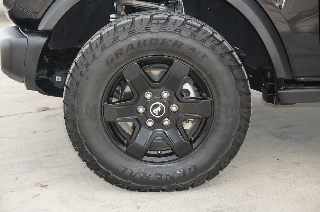 Used Car 2022 Ford Bronco  Black Diamond For Sale Under $40,000 In Weatherford, Texas