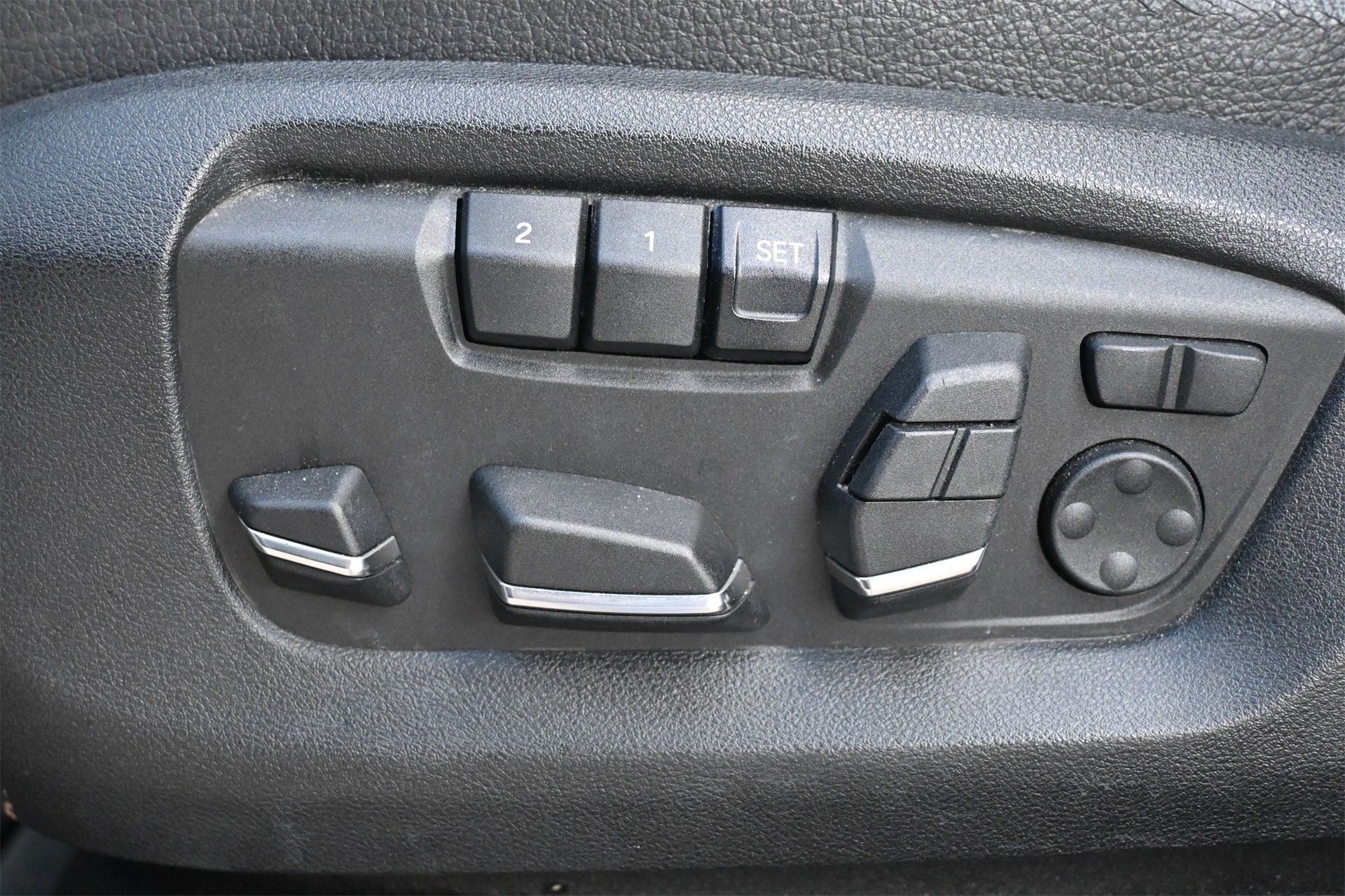 2016 BMW X5 sDrive35i White at DeMontrond Auto Country