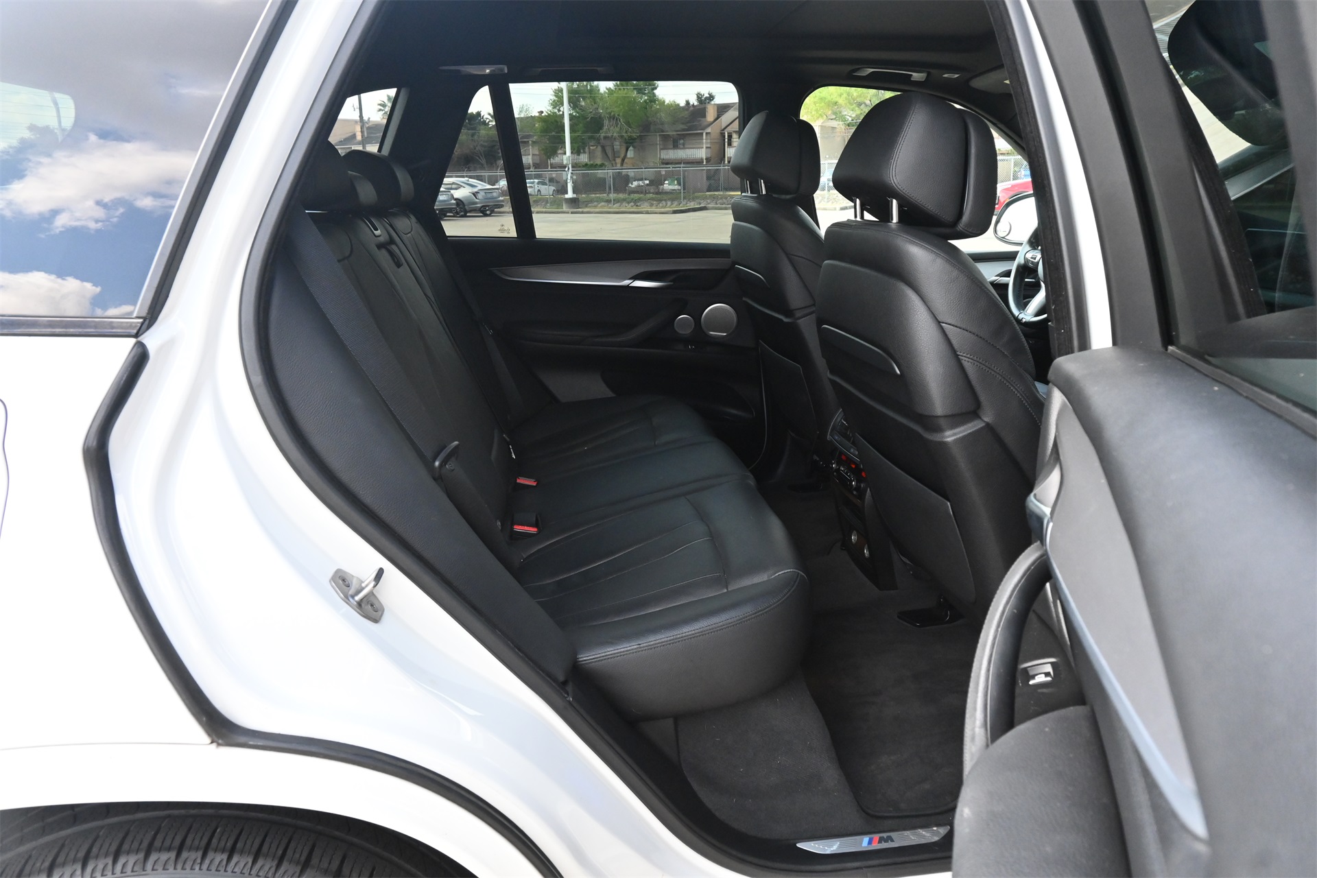 2016 BMW X5 sDrive35i White at DeMontrond Auto Country