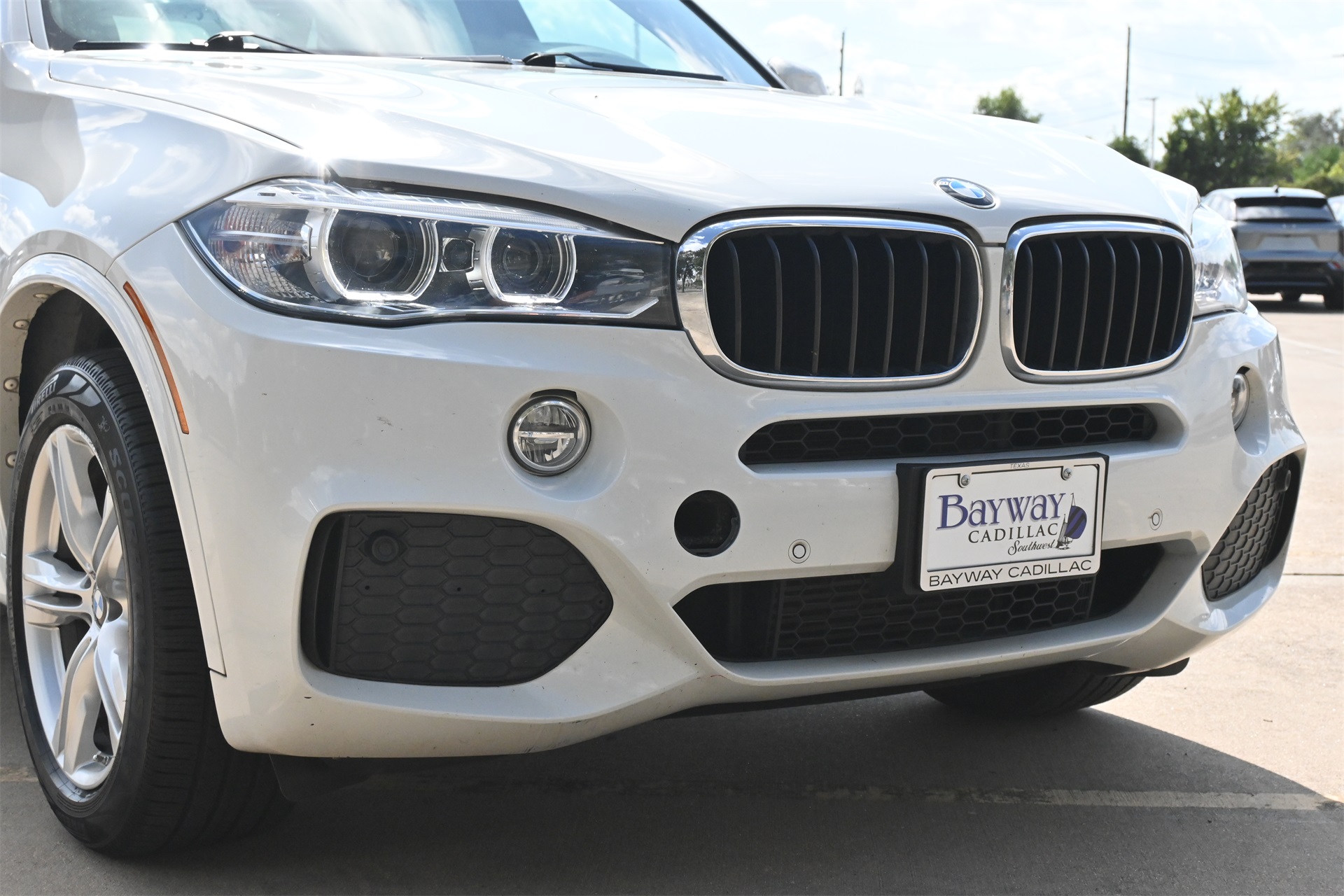 2016 BMW X5 sDrive35i White at DeMontrond Auto Country