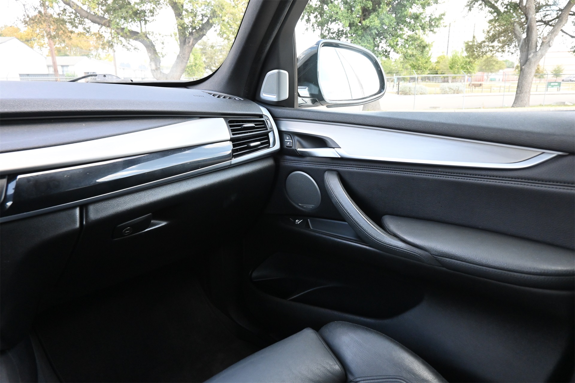 2016 BMW X5 sDrive35i White at DeMontrond Auto Country