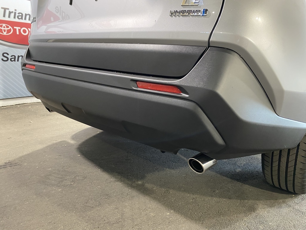 Thumbnail: 2025 Toyota RAV4 - 16