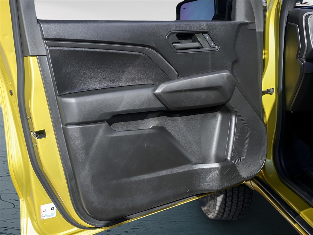 Used Car 2023 Chevrolet Colorado  Trail Boss For Sale Under $40,000 In Austin, Texas