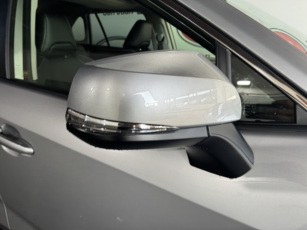 Thumbnail: 2025 Toyota RAV4 - 9