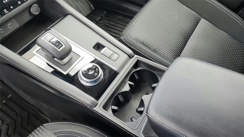 2024 Mitsubishi Outlander