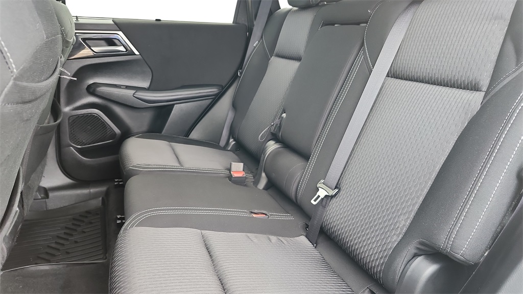 2024 Mitsubishi Outlander