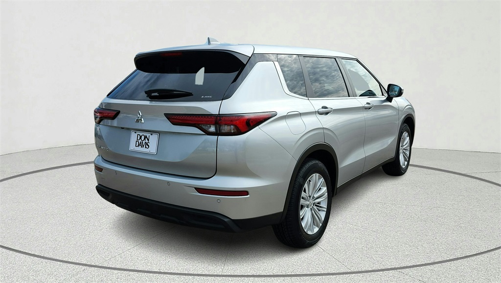 2024 Mitsubishi Outlander