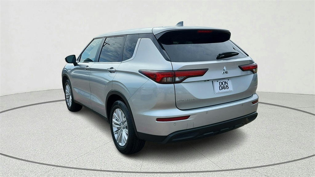 2024 Mitsubishi Outlander