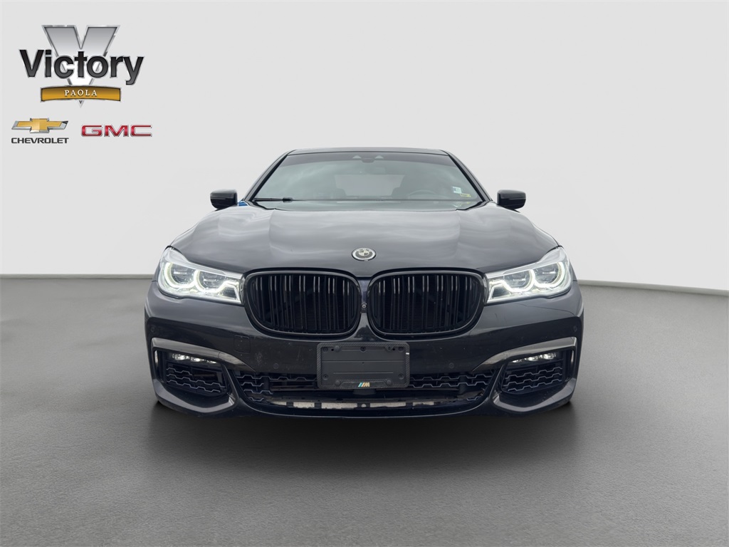 Used 2018 BMW 7 Series 750i xDrive with VIN WBA7F2C50JG423554 for sale in Kansas City
