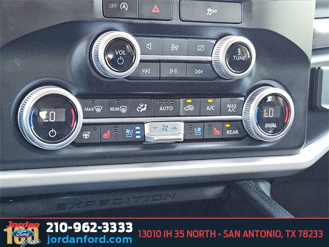 Used Car 2024 Ford Expedition  Xlt For Sale Under $50,000 In San Antonio, Texas