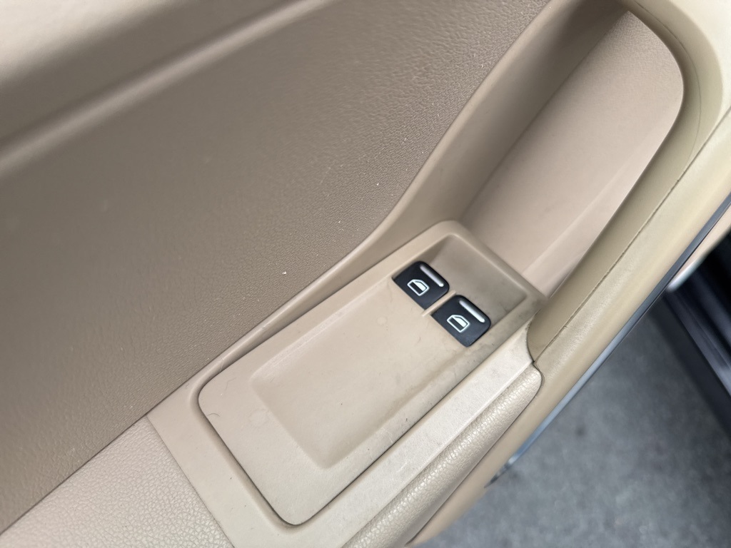 2014 Volkswagen Beetle