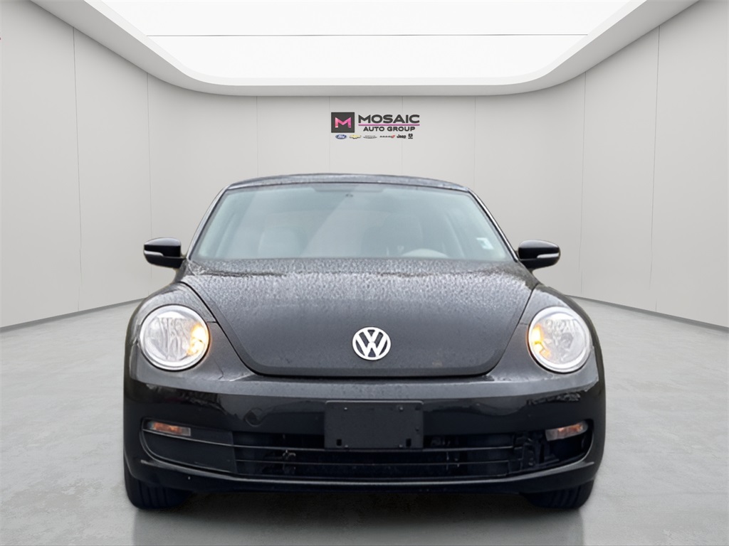 Used 2014 Volkswagen Beetle 2.5 with VIN 3VWJX7AT8EM628181 for sale in Zumbrota, Minnesota