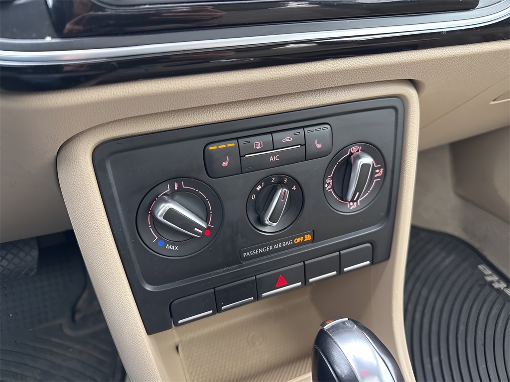 2014 Volkswagen Beetle