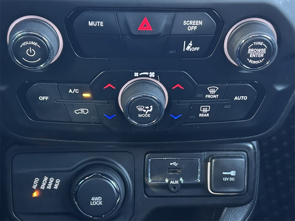 Used Car 2022 Jeep Renegade  Altitude For Sale Under $20,000 In San Marcos, Texas