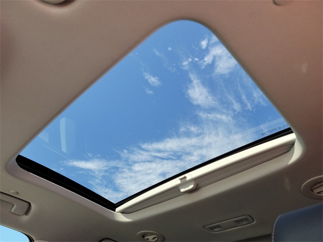 2019 Chevrolet Traverse Premier White at AutoSavvy Houston Southwest