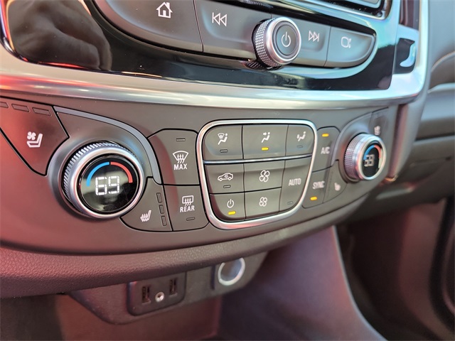 2019 Chevrolet Traverse Premier White at AutoSavvy Houston Southwest