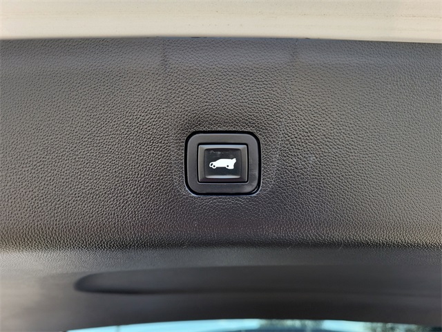 2019 Chevrolet Traverse Premier White at AutoSavvy Houston Southwest