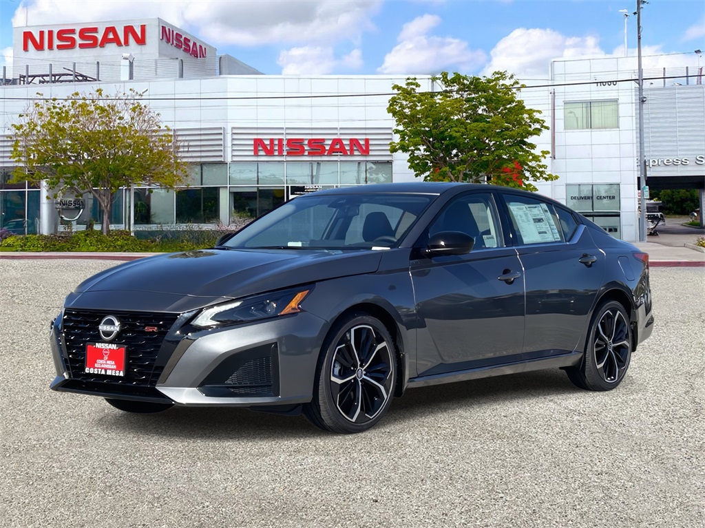 2025 Nissan Altima 2.5 SR