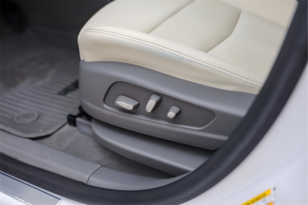 Used Car 2020 Cadillac Xt6  Premium Luxury For Sale Under $35,000 In Austin, Texas