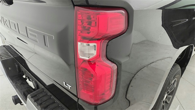 2025 Chevrolet Silverado 1500 LT - 10