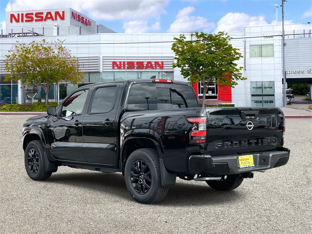 2026 Nissan Frontier Crew Cab SV photo 2
