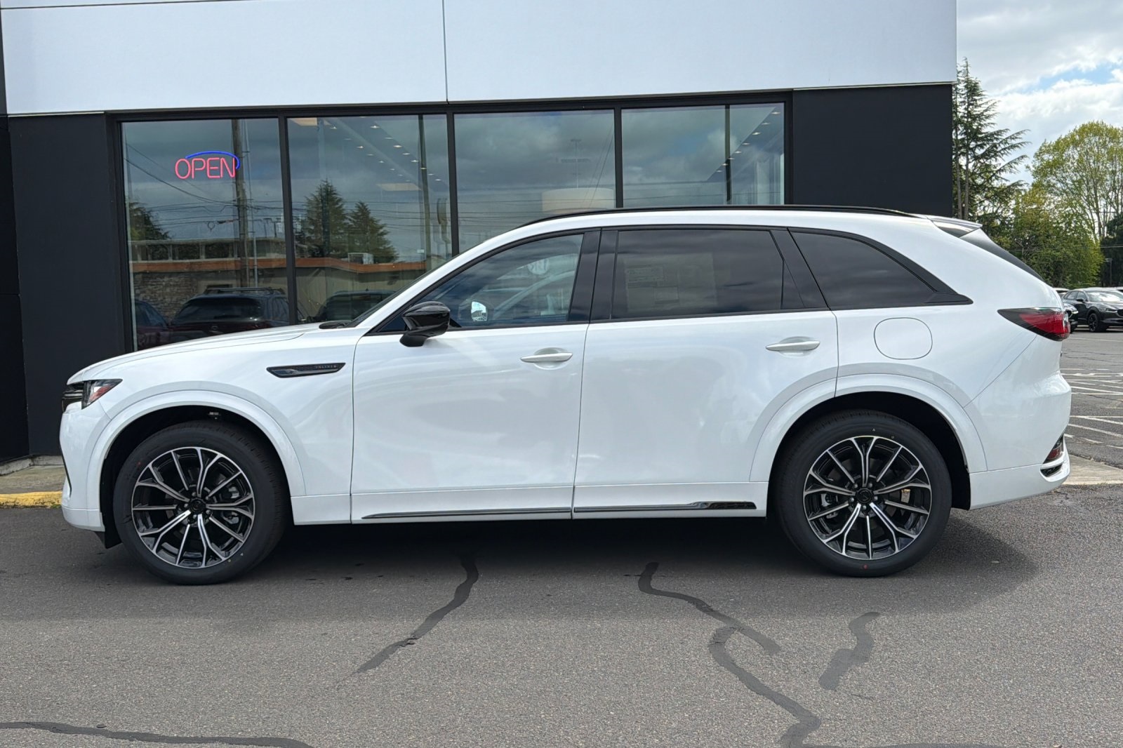 2026 Mazda CX-70 Premium Package - Photo 7