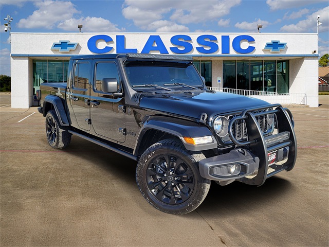 2025 Jeep Gladiator NightHawk Crew Cab 4WD