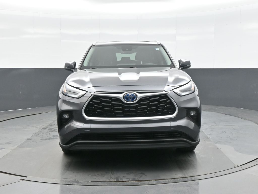 Certified 2023 Toyota Highlander Hybrid XLE with VIN 5TDKBRCH3PS133402 for sale in Kansas City