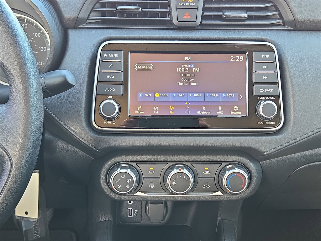 2025 Nissan Versa 1.6 S - 10