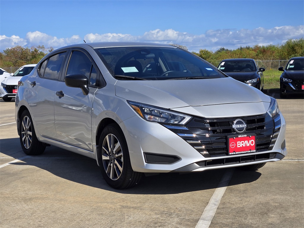 2025 Nissan Versa 1.6 S - 2